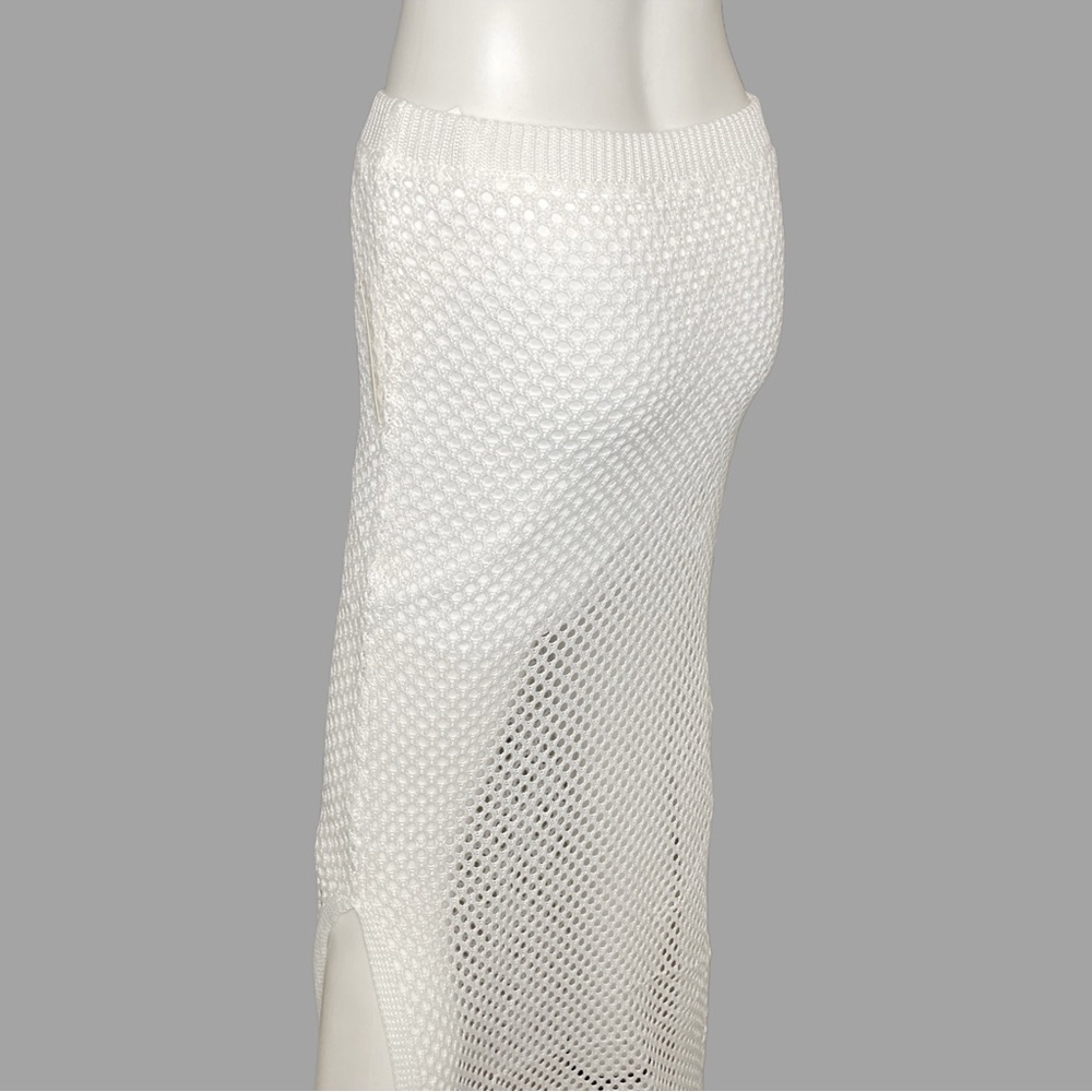 White Crochet‎ Maxi Skirt With Side Slit - Picture 3 of 5